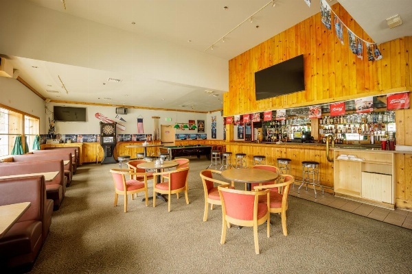 The Summit Inn image 14