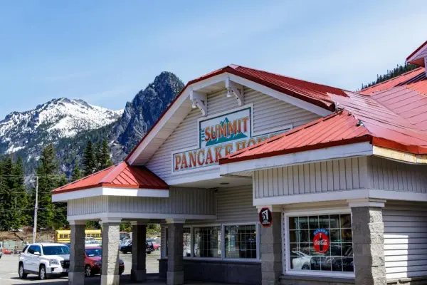 The Summit Inn 5